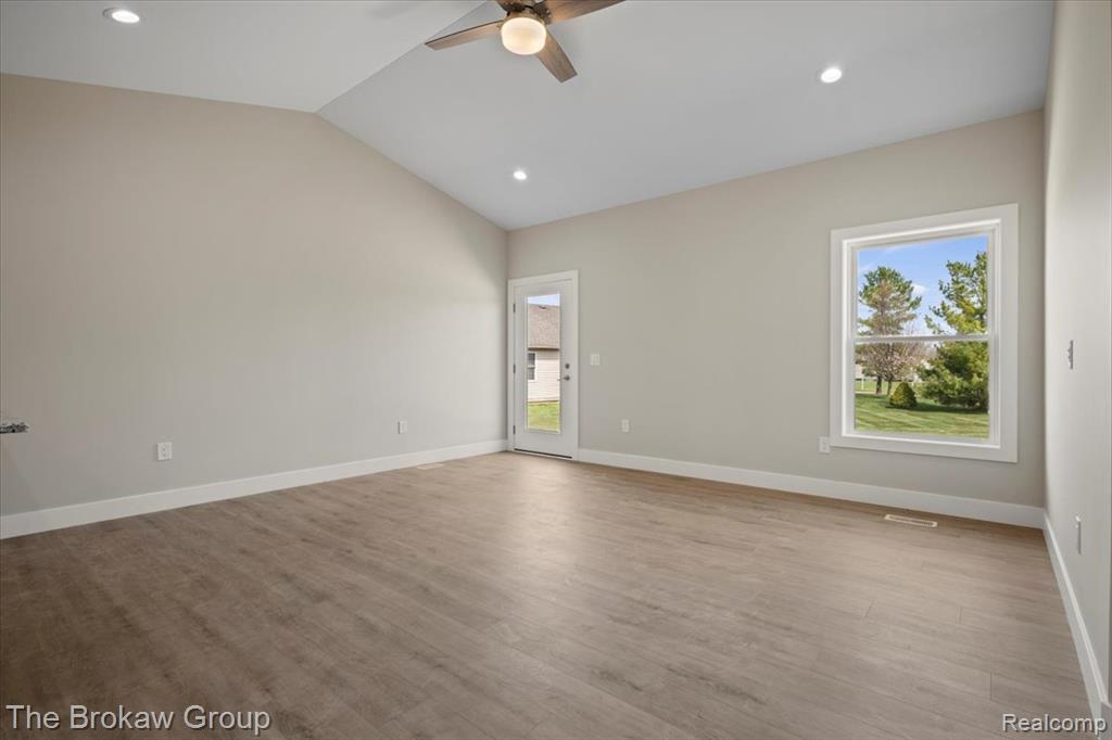3371 Meadowridge Court, Davison, MI 48423 — Photo 12