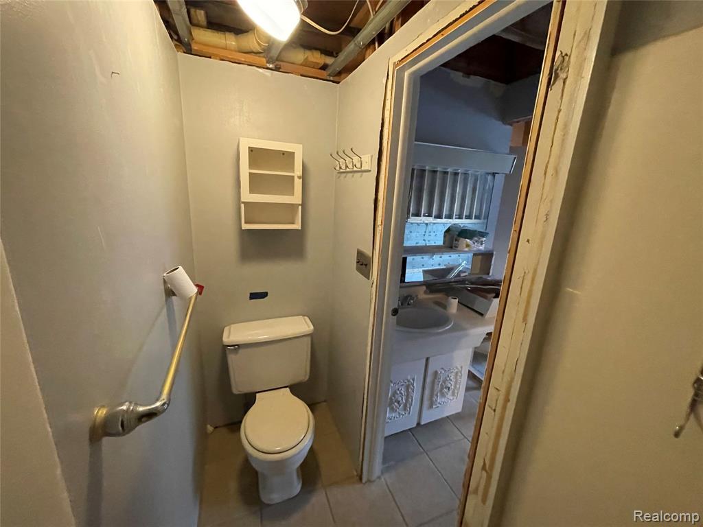810 Holland Avenue, 2, Port Huron, MI 48060 — Photo 21