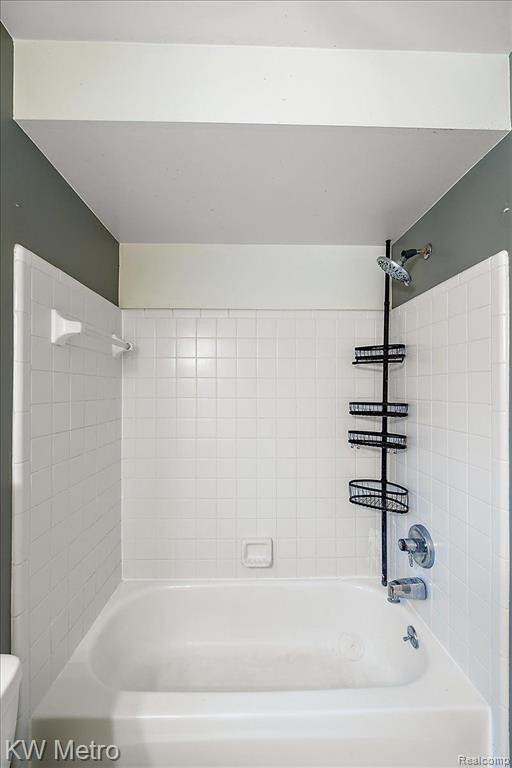 3767 PARKLAWN Drive, Canton, MI 48188 — Photo 35
