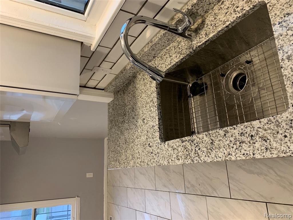 9973 Winthrop Street, Detroit, MI 48227 — Photo 13
