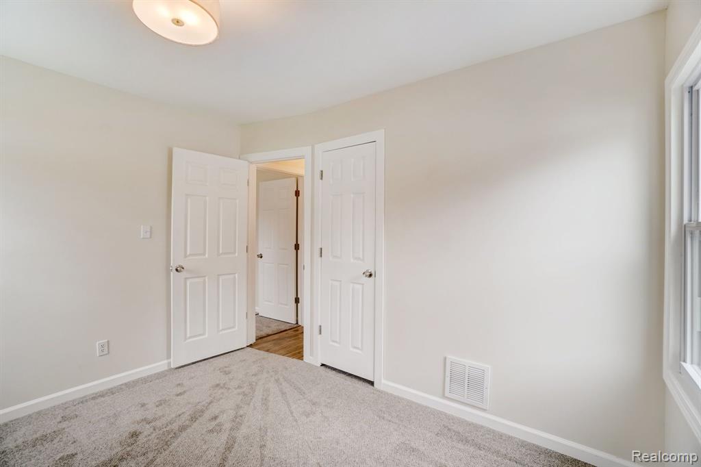 8327 INDIANA Street, Detroit, MI 48204 — Photo 17