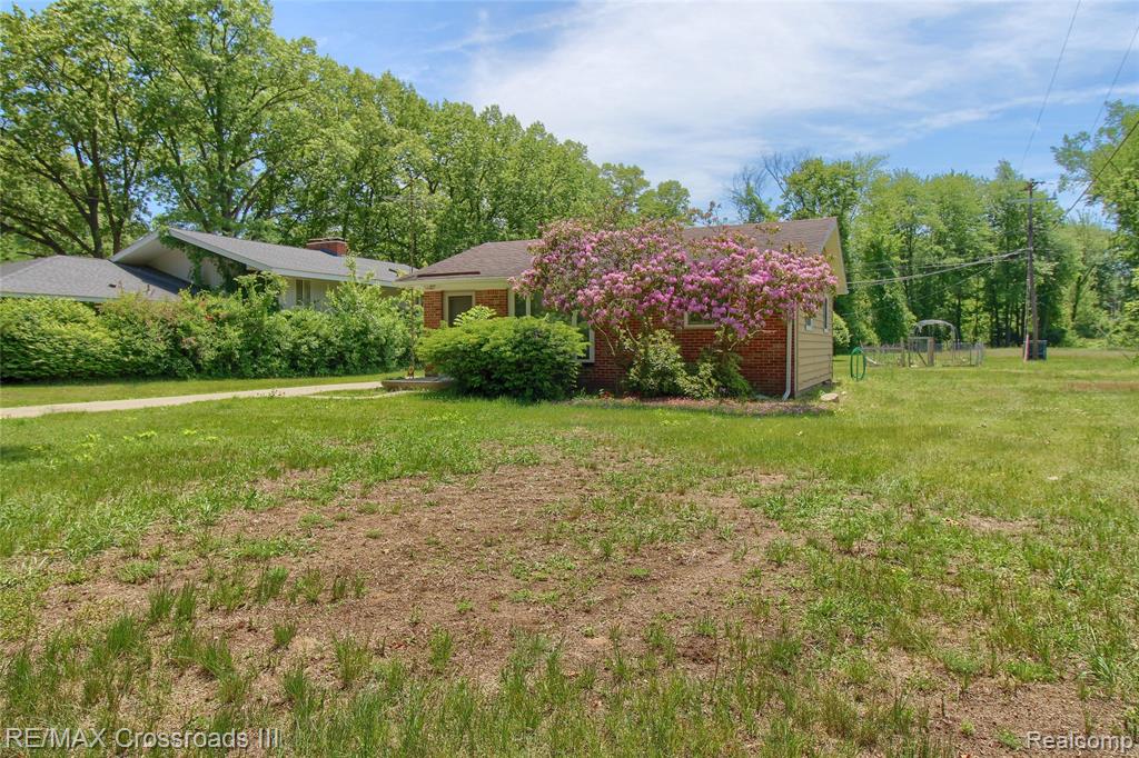 41509 RIGGS Road, Van Buren, MI 48111 — Photo 3