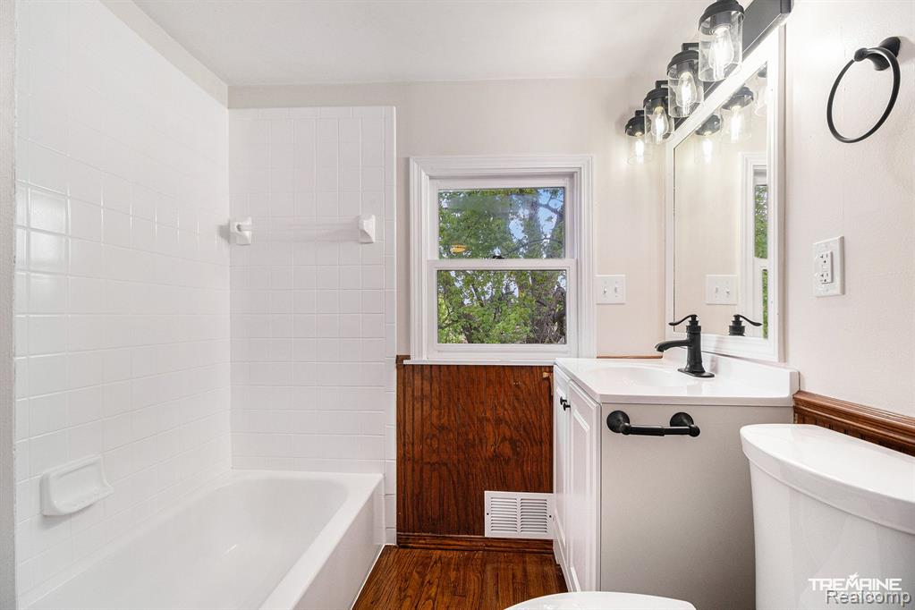 4505 NELSEY Road, Waterford, MI 48329 — Photo 12