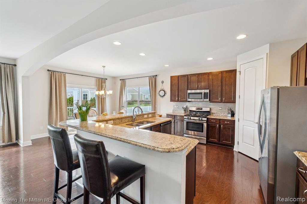 326 PROVINCE Lane, Canton, MI 48188 — Photo 9