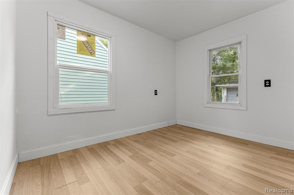 7415 Plainview Avenue, Detroit, MI 48228 — Photo 20
