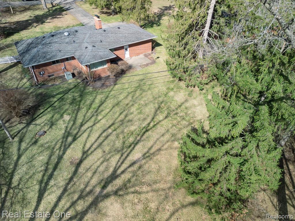 515 Whims Lane, Rochester, MI 48306 — Photo 40