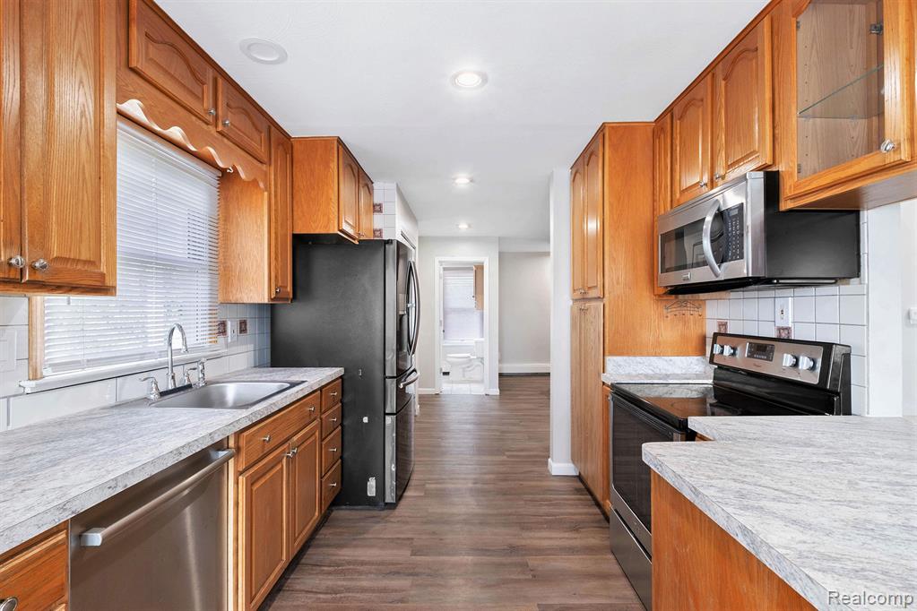 8327 Wiggins, Howell, MI 48855 — Photo 8