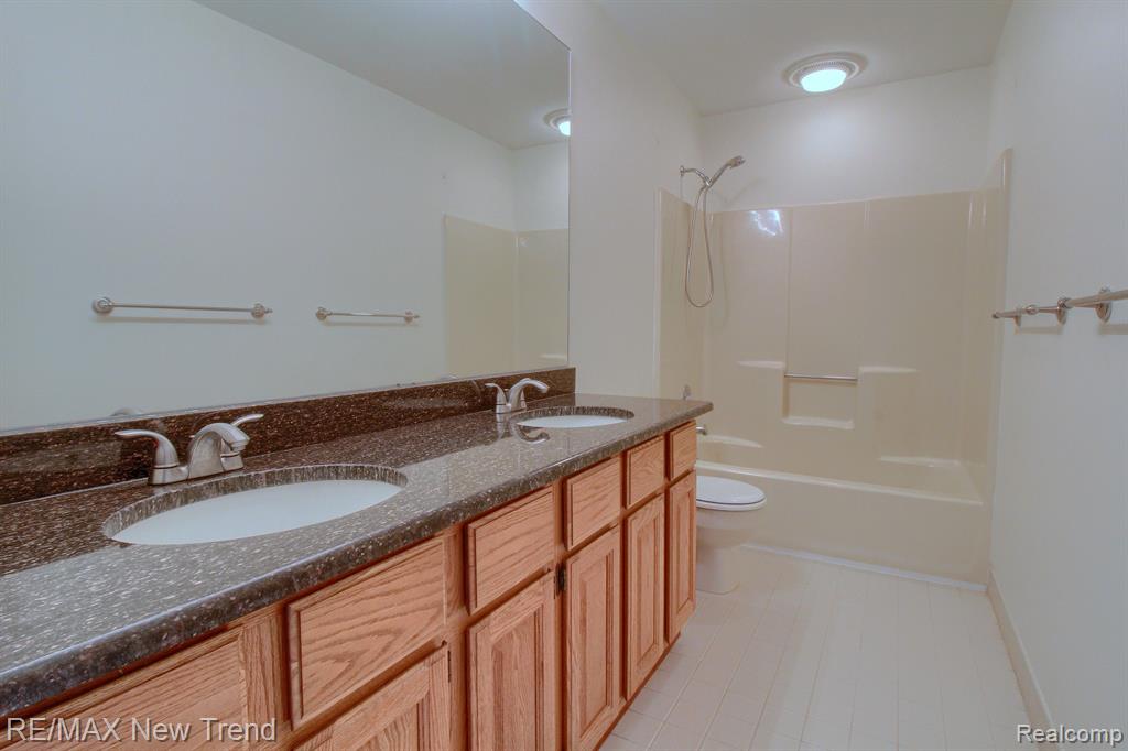 45331 COURTVIEW Trail, Novi, MI — Photo 25