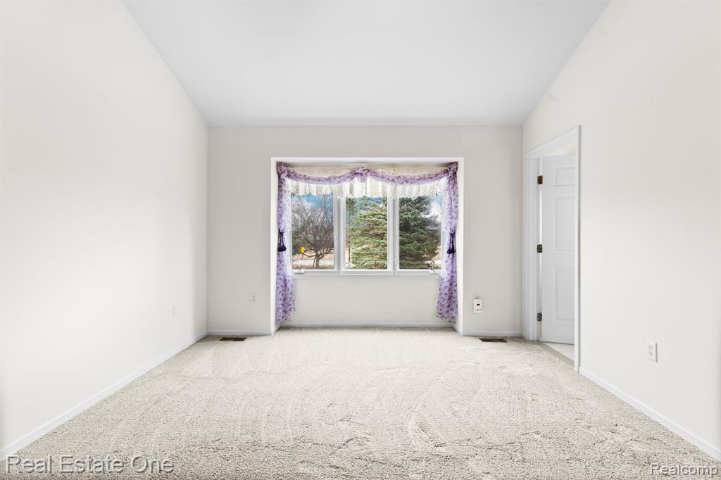 9305 Rotondo Drive, Howell, MI 48855 — Photo 24