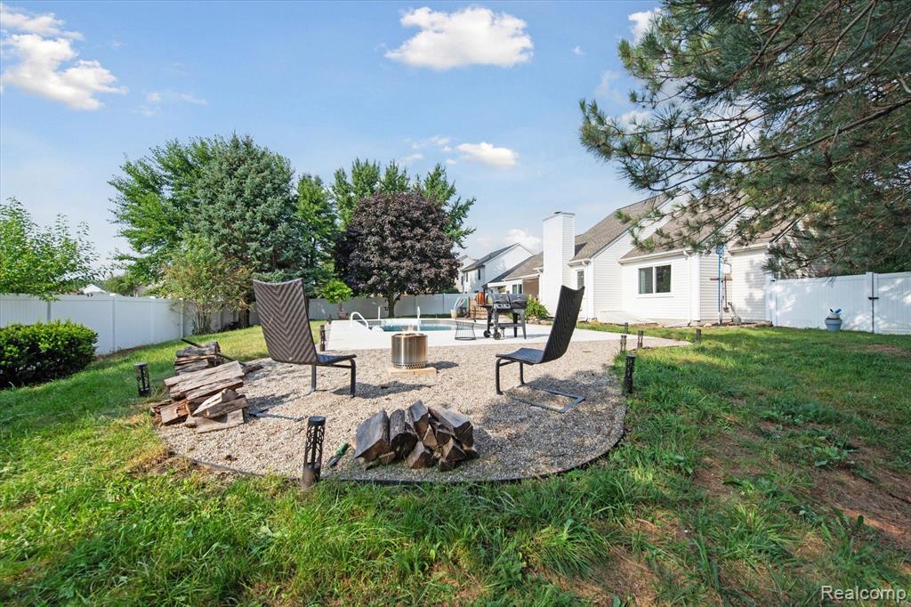 810 CARRINGTON Boulevard, Monroe, MI 48161 — Photo 75