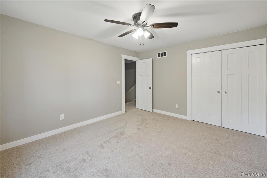 566 Foxboro Square, Brighton, MI 48116 — Photo 13