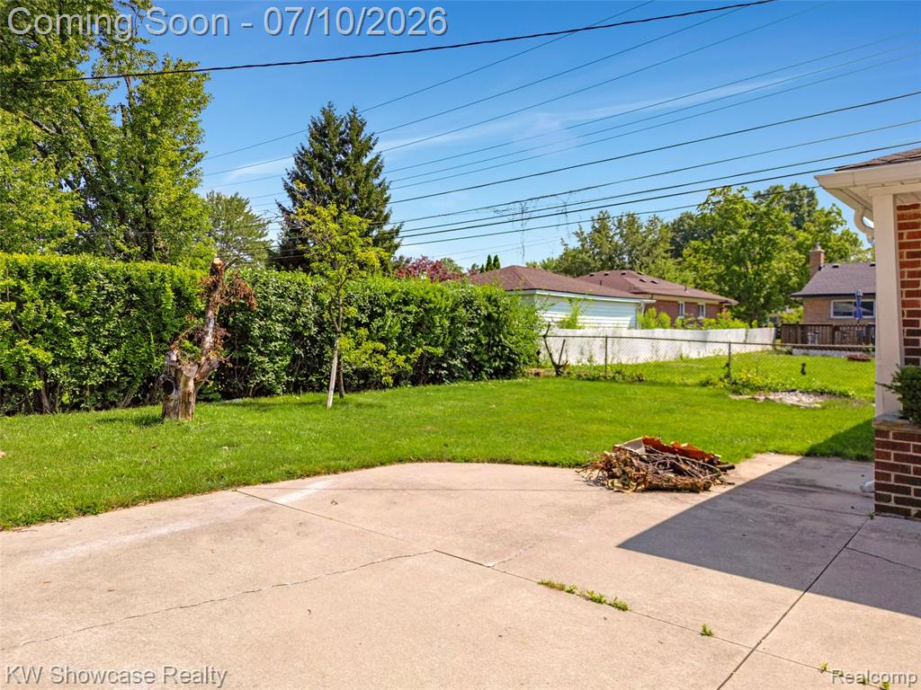 8936 Merriman Road, Livonia, MI 48150 — Photo 13