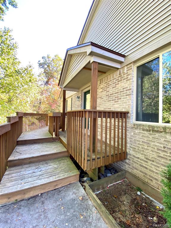1099 Old Leake Court, Holly, MI 48442 — Photo 16