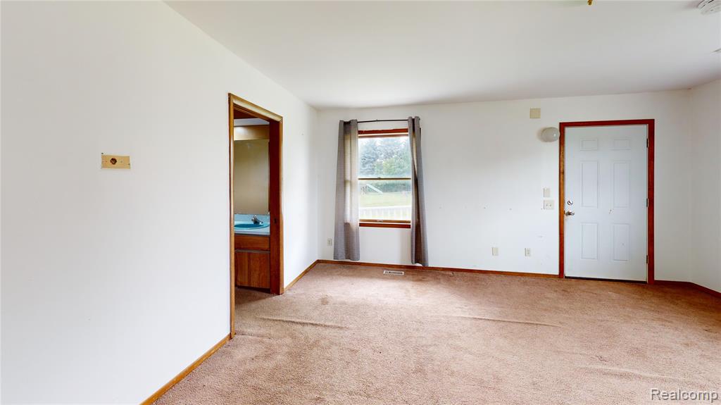 3965 Parsons Road, Howell, MI 48855 — Photo 9
