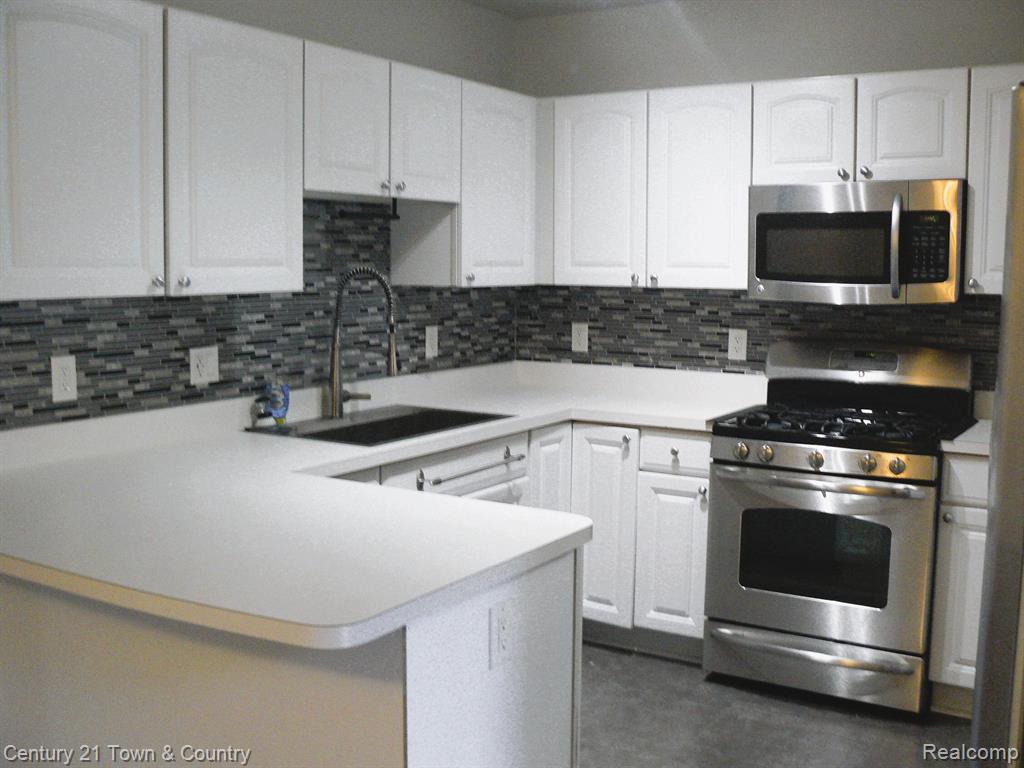 1327 S Main Street, 12, Royal Oak, MI 48067 — Photo 6