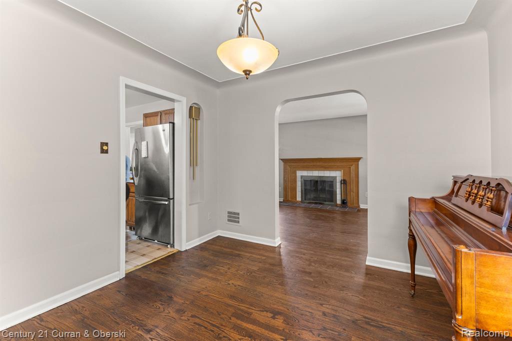 951 N MILDRED Street, Dearborn, MI 48128 — Photo 7
