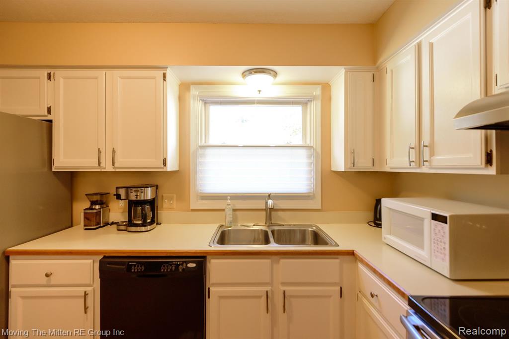 2959 BRECKENRIDGE Drive, Brighton, MI 48114 — Photo 13