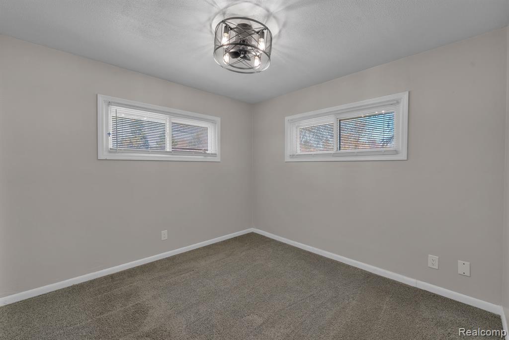 36845 Sibley Road, New Boston, MI 48164 — Photo 18
