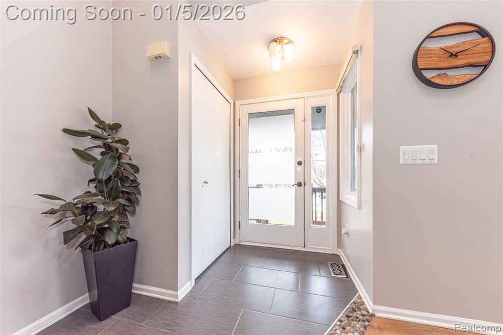 2526 Marchar Drive, Wolverine Lake, MI 48390 — Photo 24