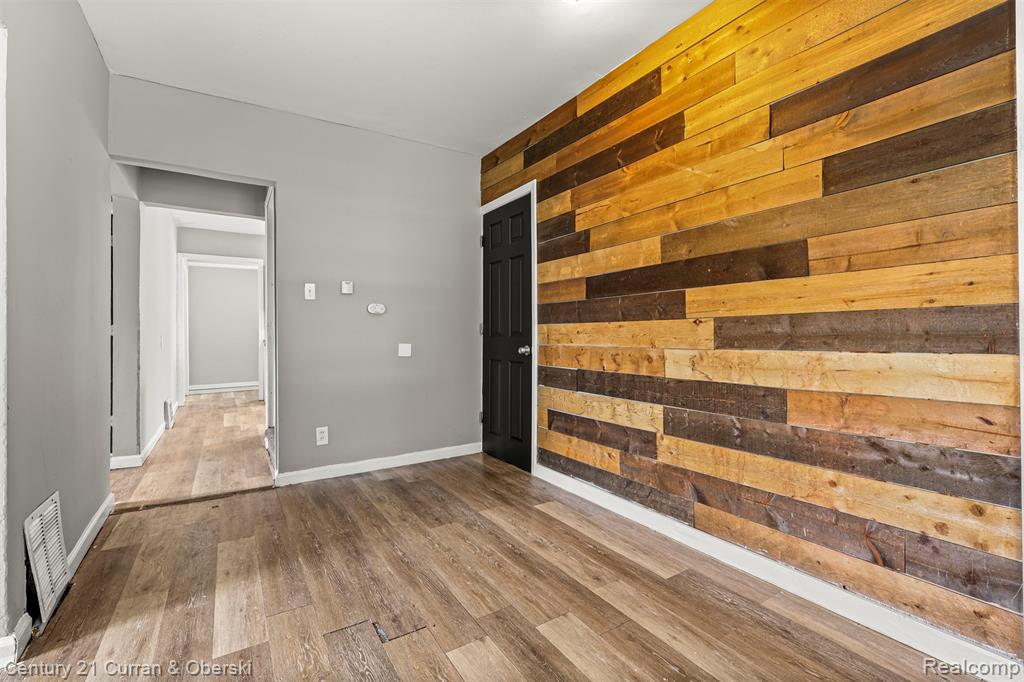 6837 Braun, Center Line, MI 48015 — Photo 8