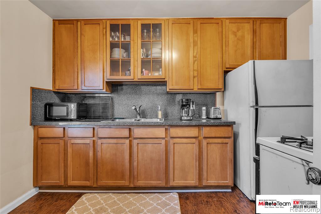10300 Beaconsfield Street, Detroit, MI 48224 — Photo 13