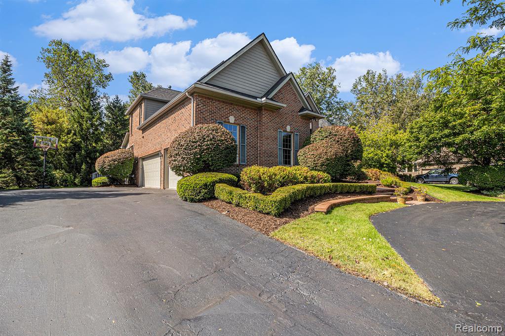 2115 Stonebridge Drive S, Ann Arbor, MI 48108 — Photo 5