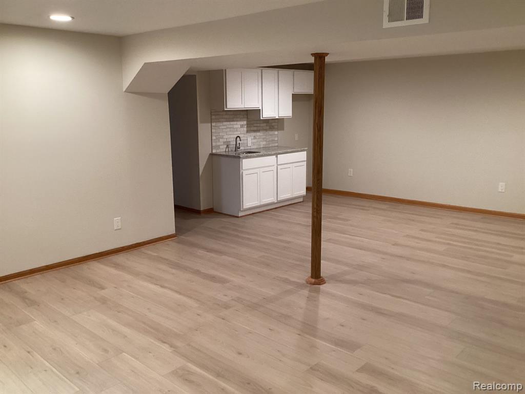 31180 COUNTRY Way, 20, Farmington Hills, MI 48331 — Photo 22