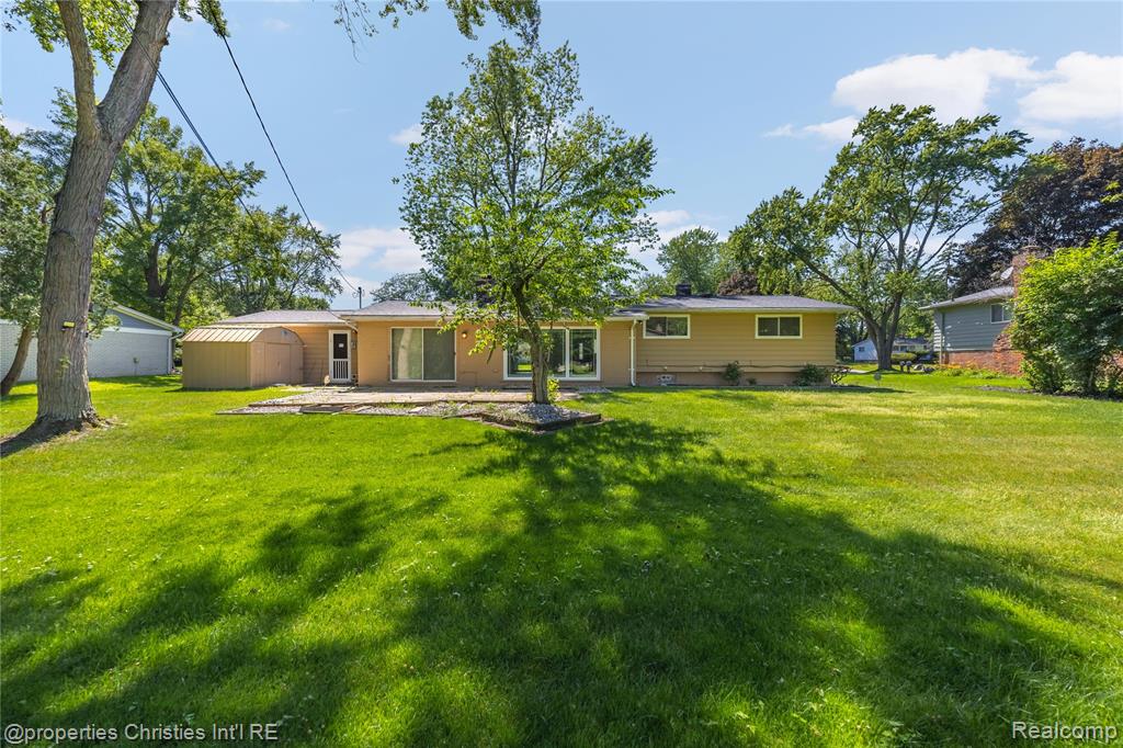 7137 Stonebrook Road, West Bloomfield, MI — Photo 29