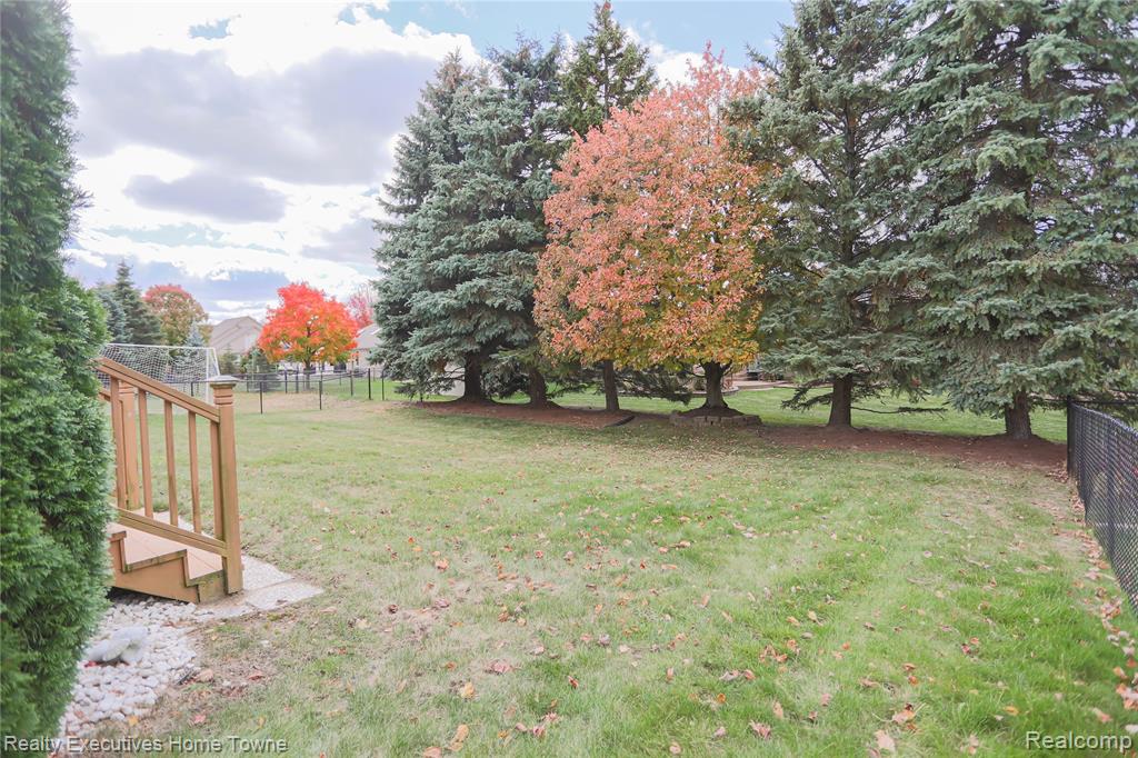 50315 Alden Drive, Macomb, MI 48044 — Photo 7