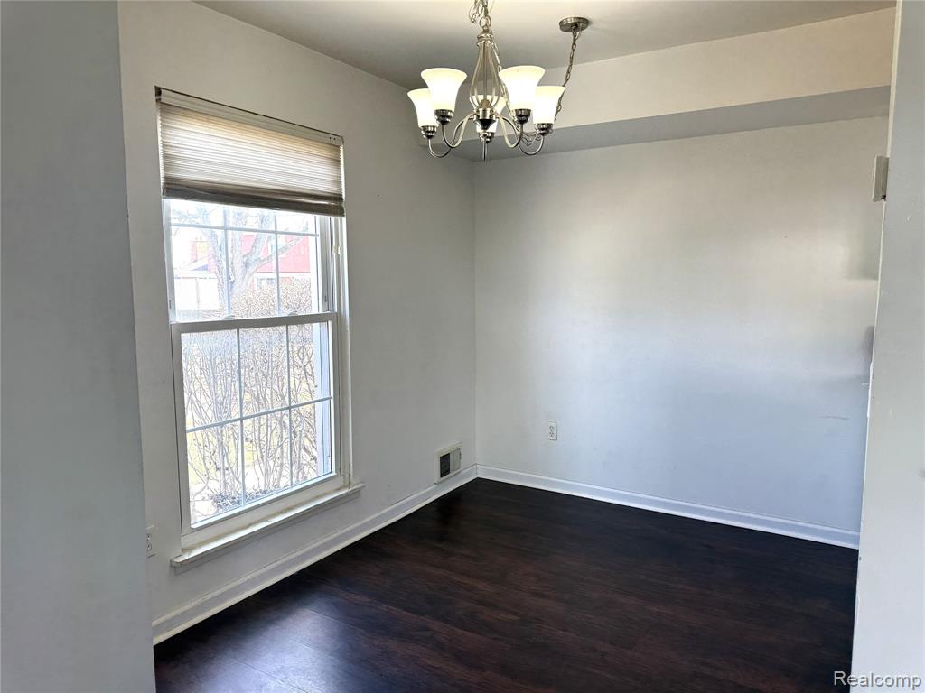28404 Longmeadow Lane, Brownstown, MI 48183 — Photo 6