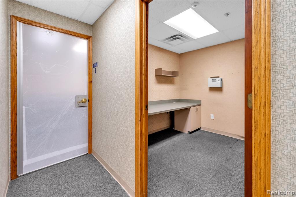 43722 Schoenherr Road, Sterling Heights, MI 48313 — Photo 14