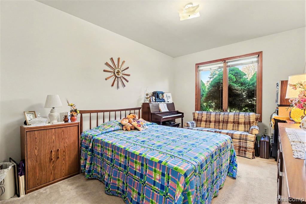 421 Drexelgate Parkway, Rochester Hills, MI 48307 — Photo 17