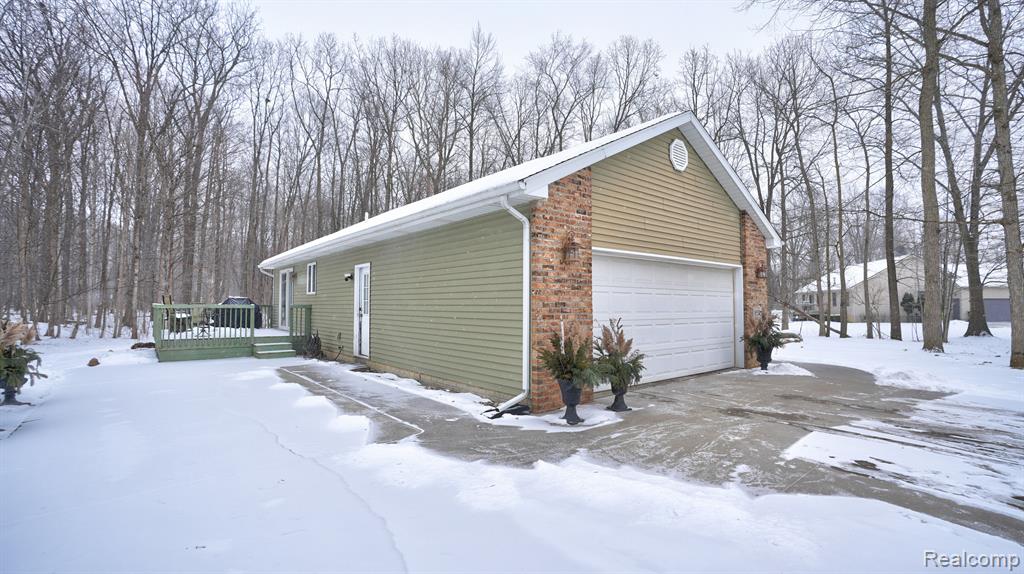 9270 OAKVIEW Drive, Swartz Creek, MI 48473 — Photo 40