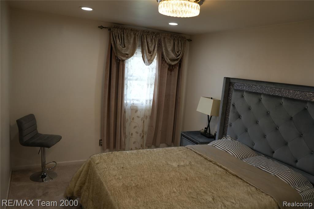 6426 Chase Road, Dearborn, MI 48126 — Photo 13