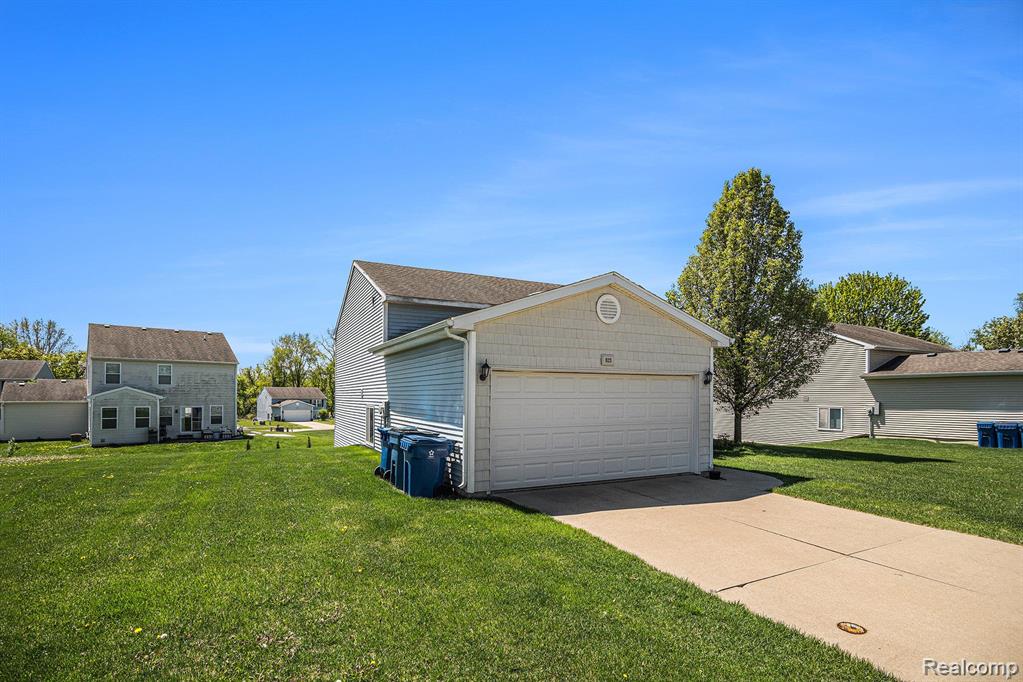 823 Glenlivet Street, Howell, MI 48843 — Photo 2