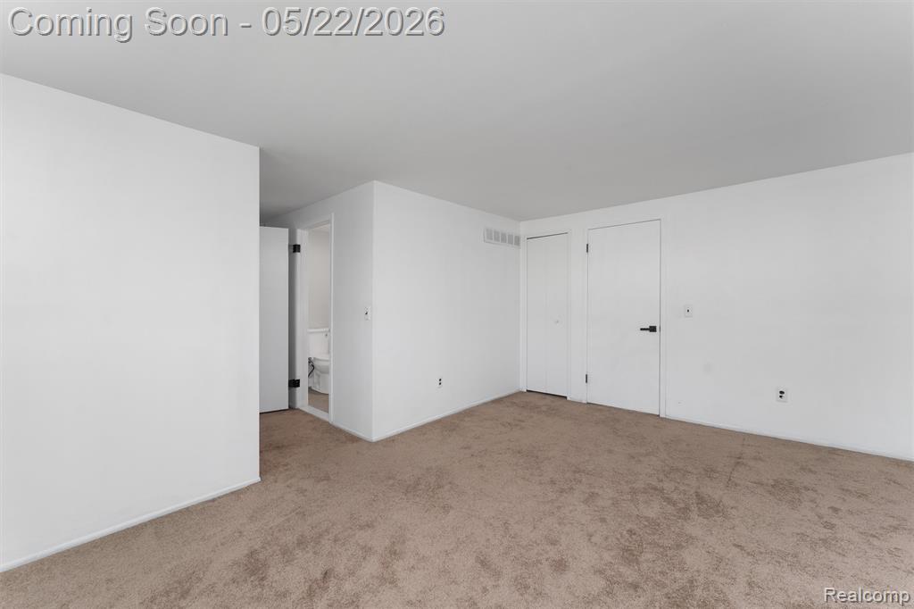 32105 W 12 Mile Road, Farmington, MI 48334 — Photo 28
