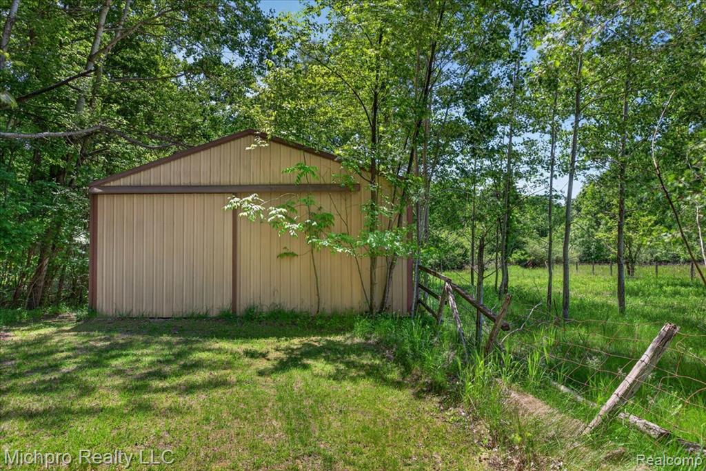 670 Green Creek Lane, Oxford, MI 48371 — Photo 83