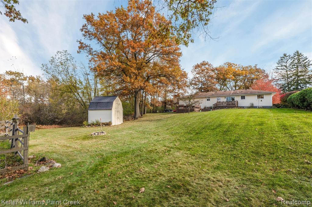 420 Dons Court, Ortonville, MI 48462 — Photo 31