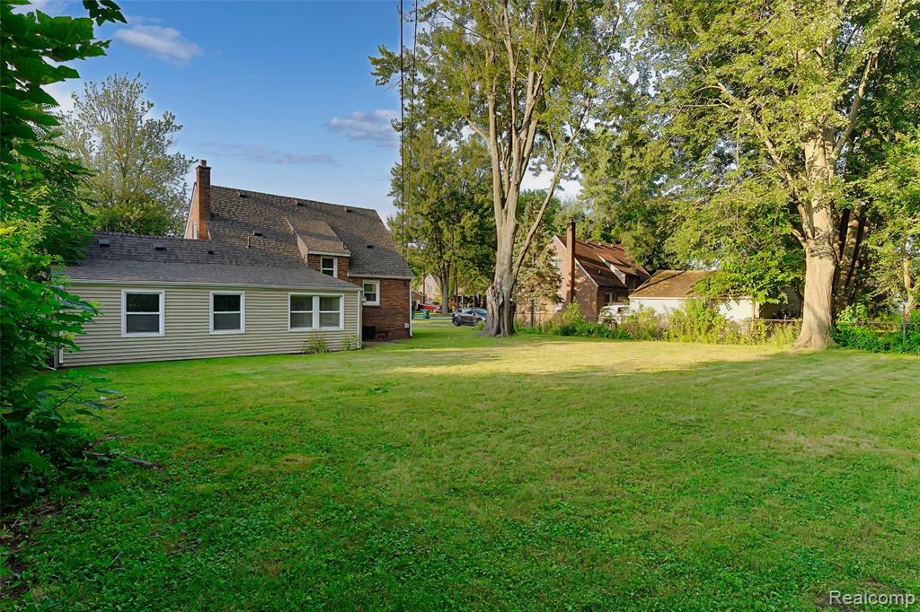 31979 Kathryn Street, Garden City, MI — Photo 8