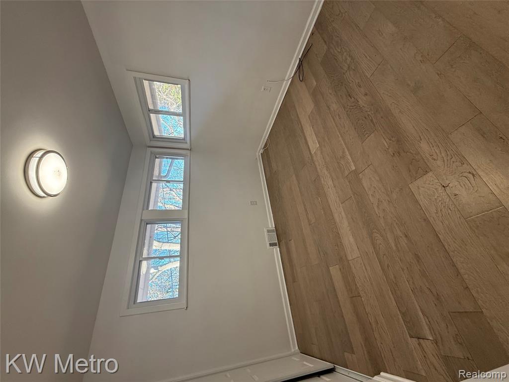 1440 W Square Lake Road, Bloomfield Hills, MI 48302 — Photo 10