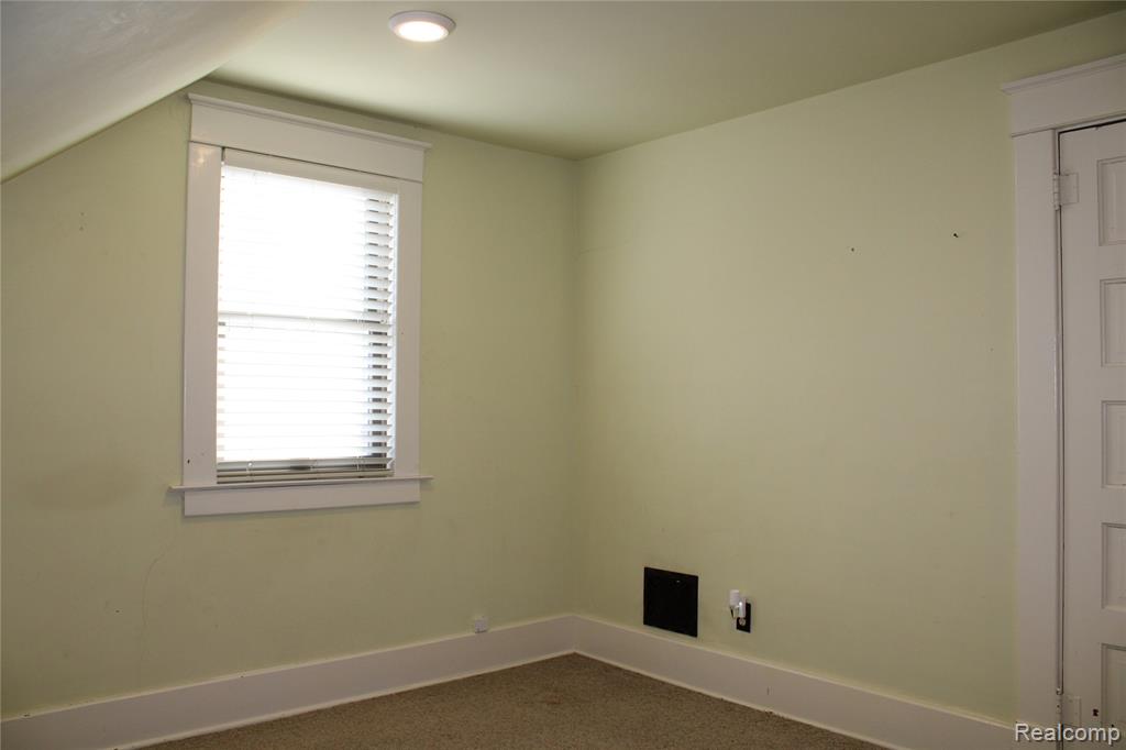 209 Maple Street, Almont, MI 48003 — Photo 24