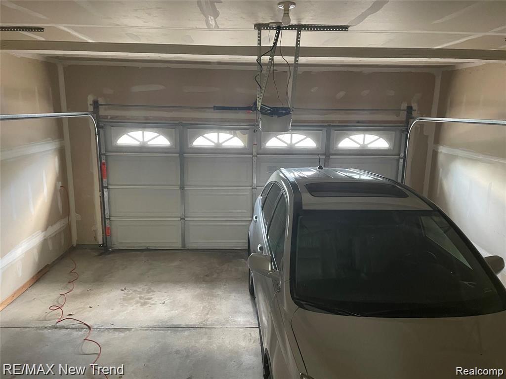 9201 ALEXA Drive, Walled Lake, MI 48390 — Photo 29