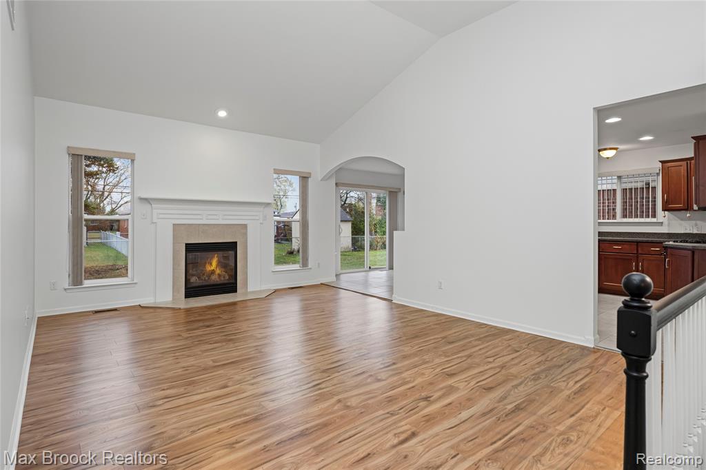 4852 Burberry Drive, Warren, MI 48092 — Photo 8