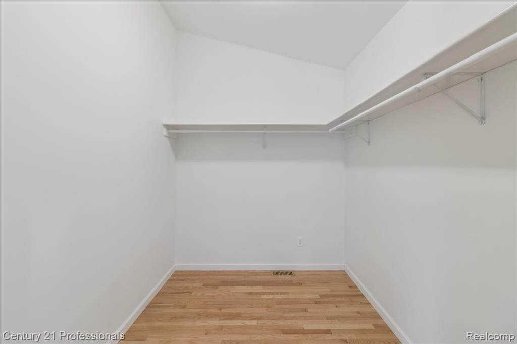 910 Jeffrey Drive, Northville, MI 48167 — Photo 29