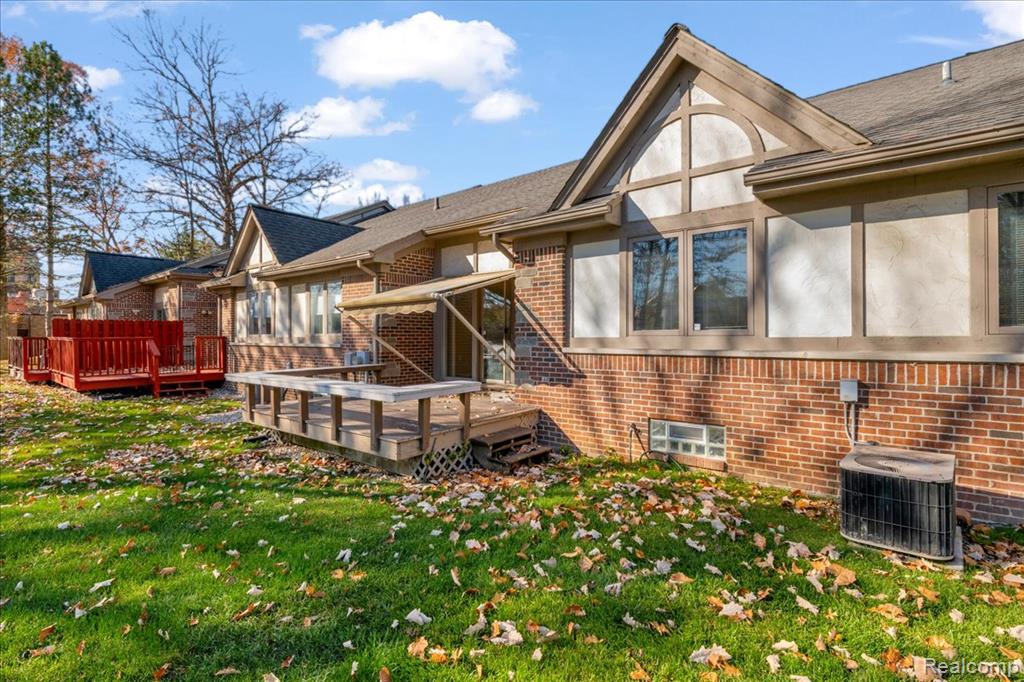 824 N Beech Daly Road, Dearborn Heights, MI 48127 — Photo 35