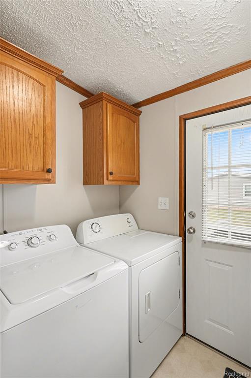 6244 Leigh Court, Fenton, MI 48430 — Photo 10