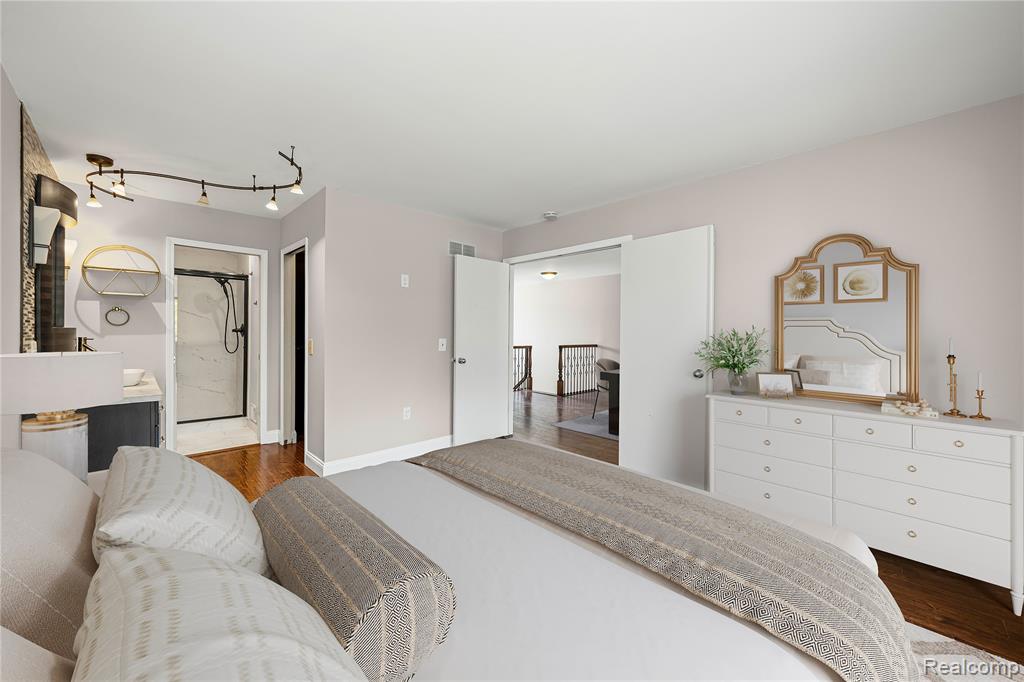 740 Eastbridge Court, Rochester Hills, MI 48307 — Photo 23