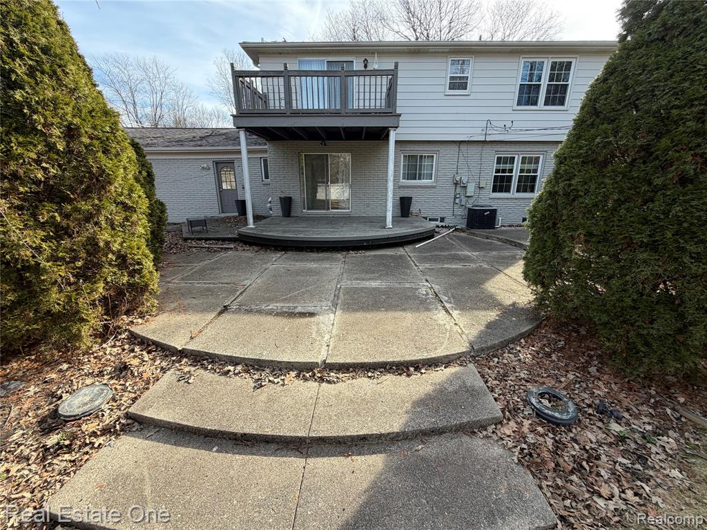 7068 Heather Heath, West Bloomfield, MI — Photo 5