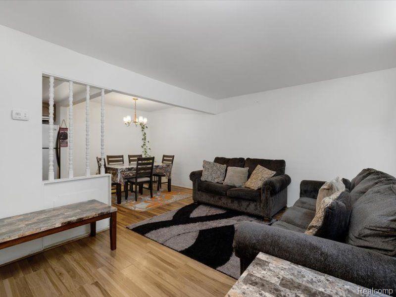 8299 KARAM Boulevard, 1, Warren, MI 48093 — Photo 3