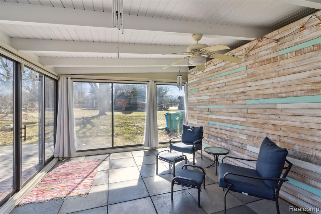 8612 PALOMINO Drive, Commerce Twp, MI 48382 — Photo 25